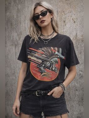 Judas Priest “Screaming for Vengeance” Graphic Tee Black Rock Band Shirt